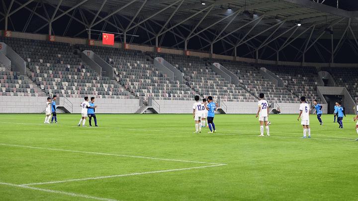 首秀！省运会足球测试赛在日照国际足球中心举行