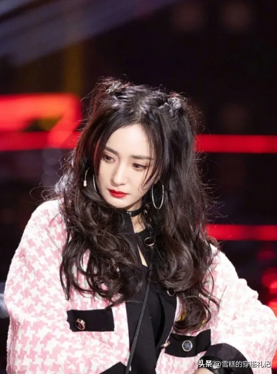 上尖下宽小脸脸型适合什么发型,脸型长的方圆脸适合什么发型