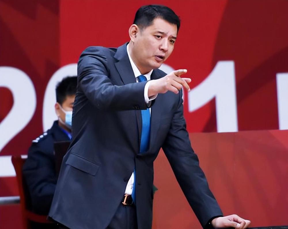 男篮巩晓彬简介,男篮国手巩晓彬