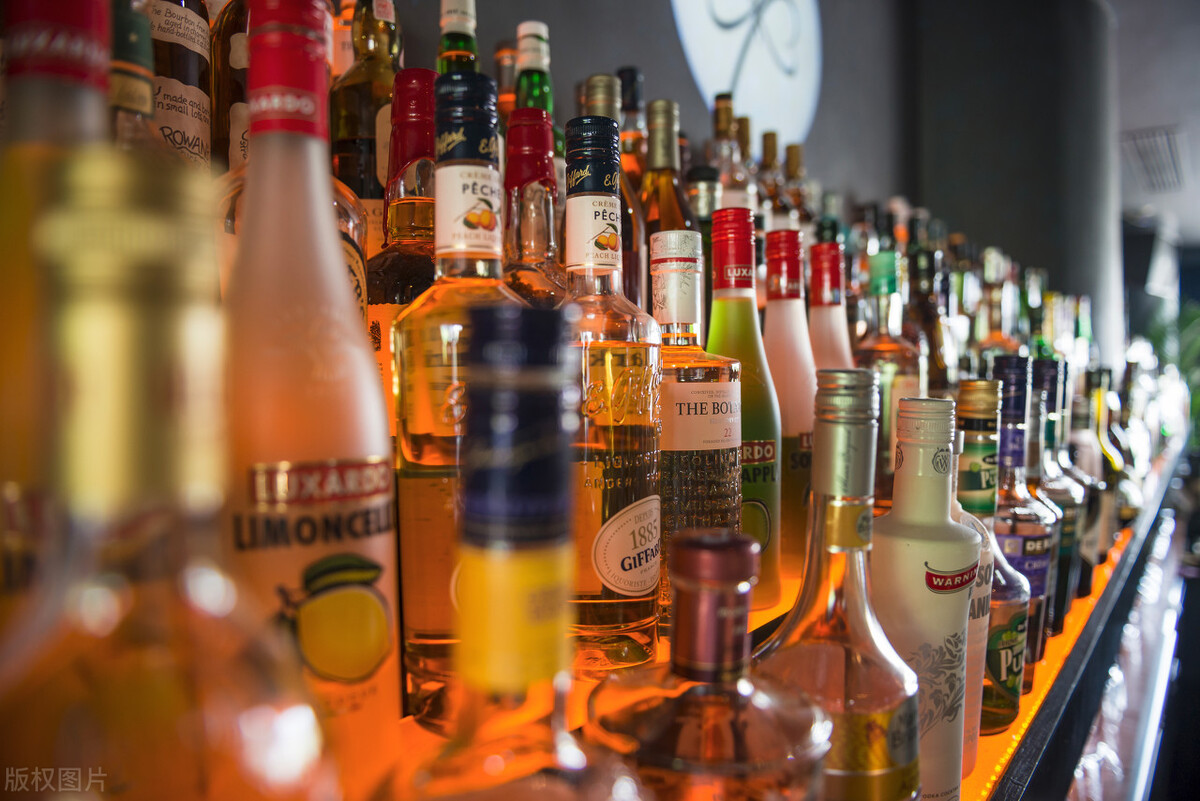 抖音开通酒水类小店大概多少钱,抖音上怎么样开通小店卖啤酒