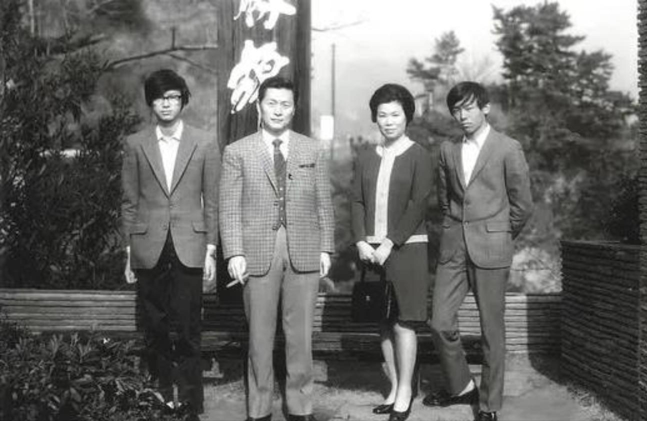 玩弄女明星，操控总统，公然支持部署萨德，韩国财阀乐天有多嚣张