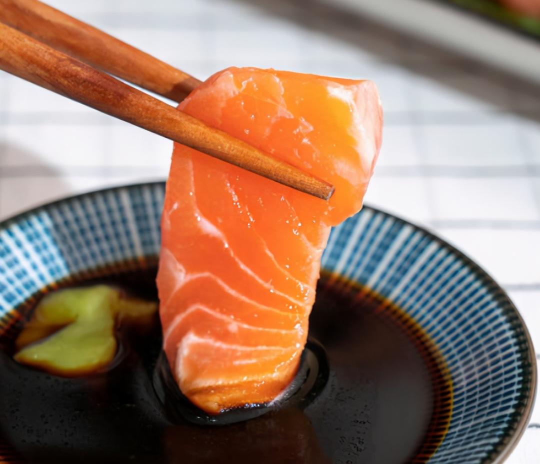 芥末的辣和辣椒的辣有何区别,芥末是用什么辣椒做的