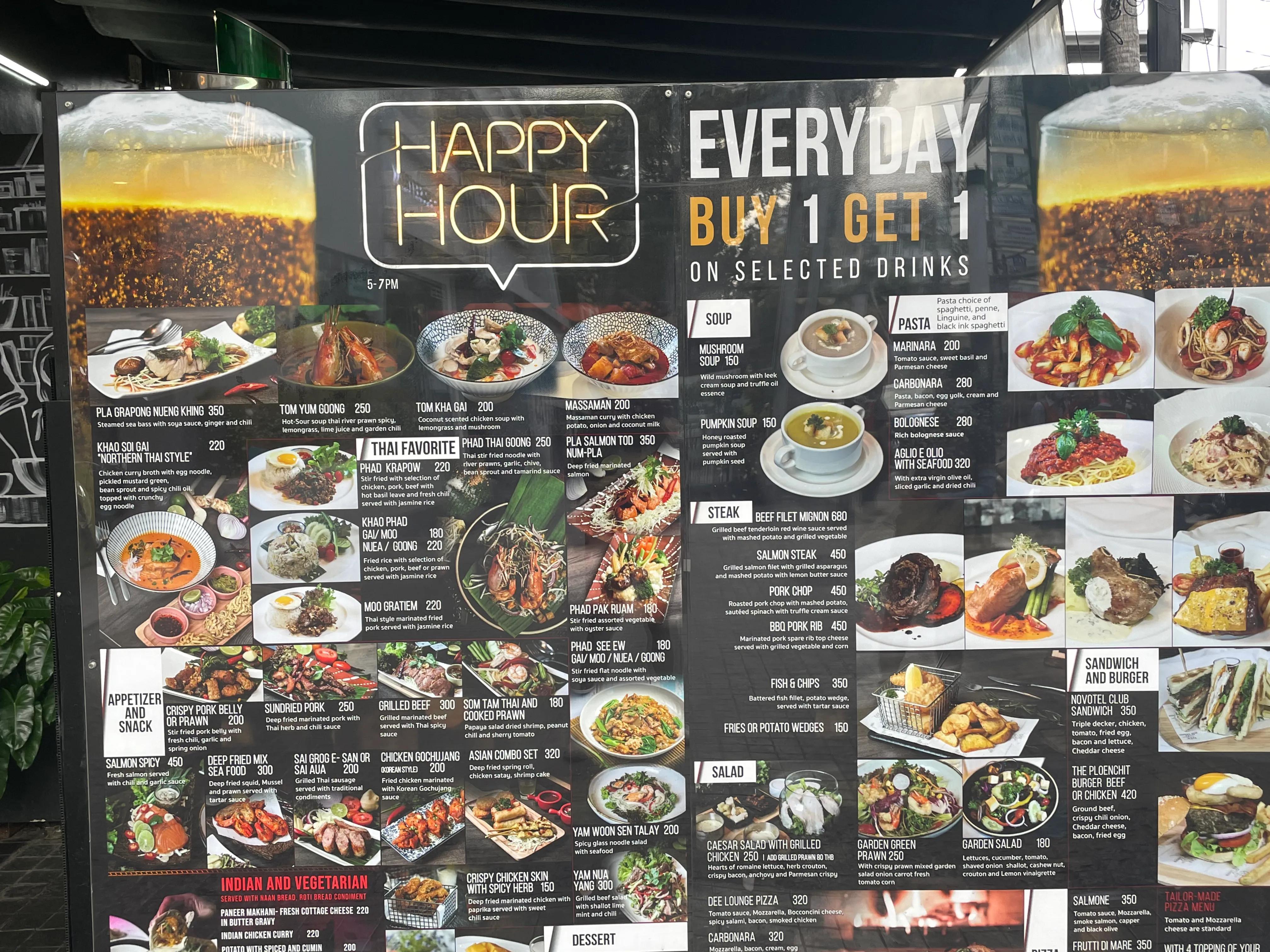 泰国曼谷娜娜街,泰国曼谷酒吧街巴卡拉