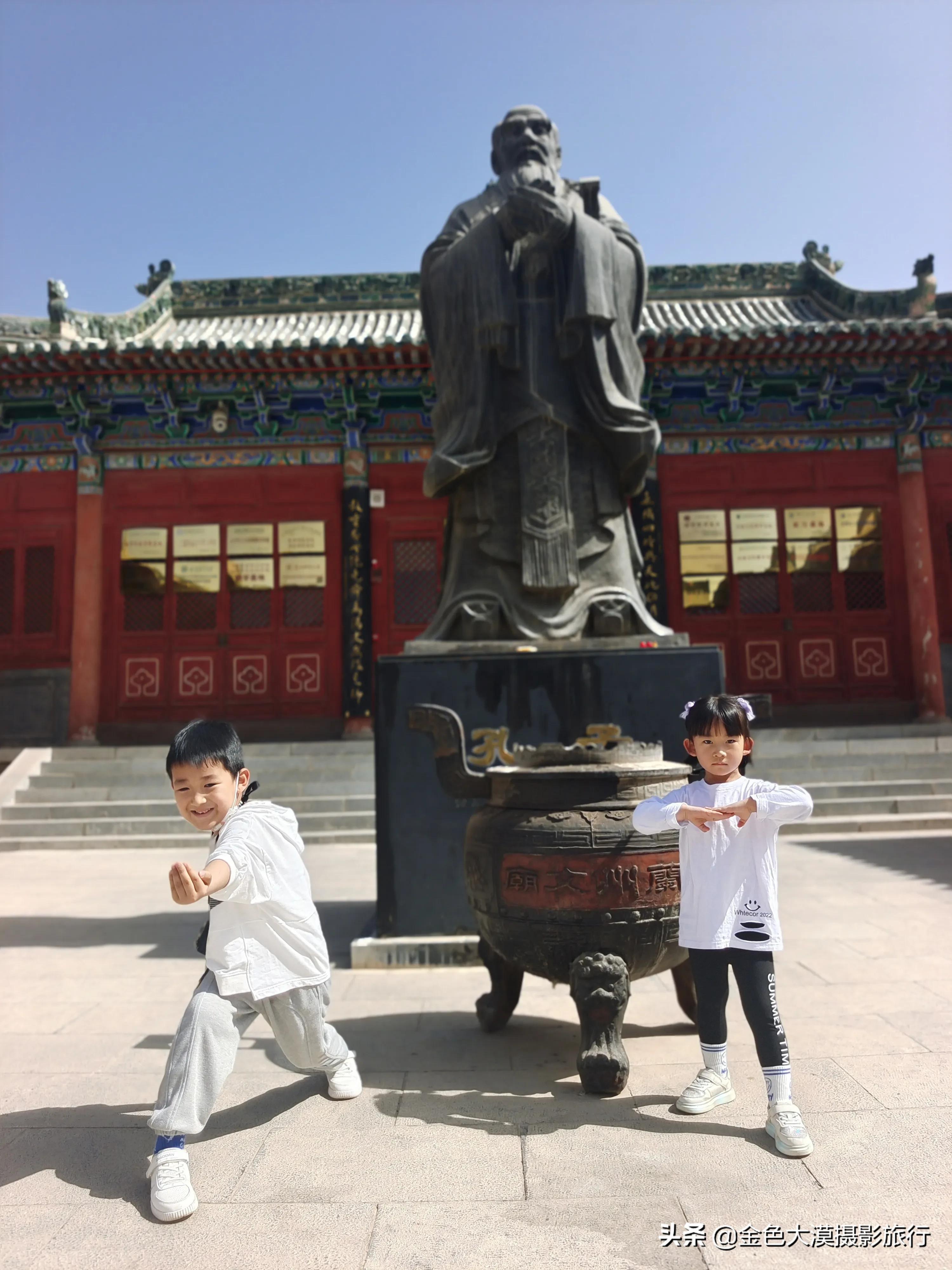 儿童摄影怎么拍出小孩的童真,儿童摄影拍照姿势大全