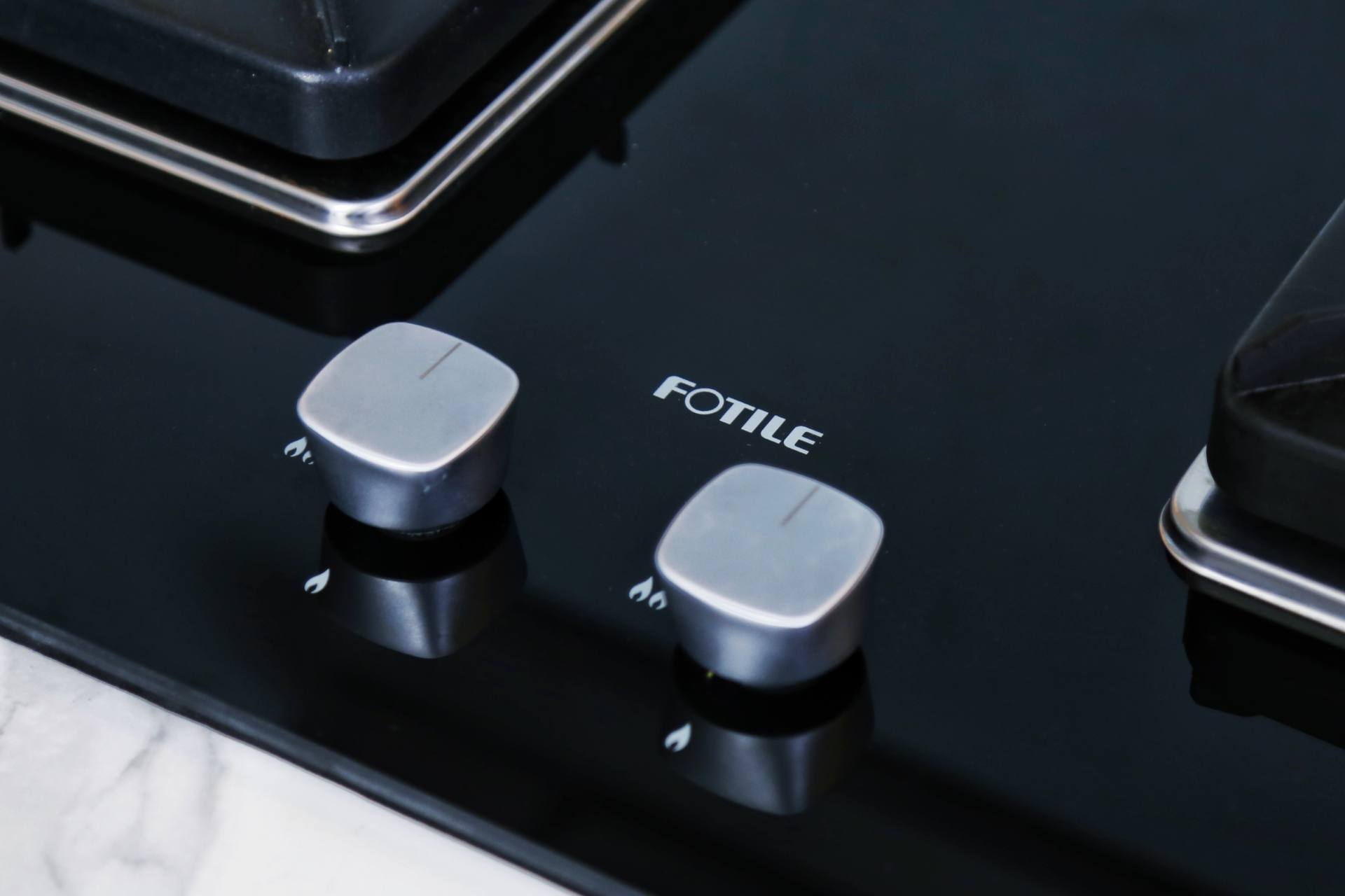 闭眼抄作业：七款「除了贵，什么都好」的品质家电推荐