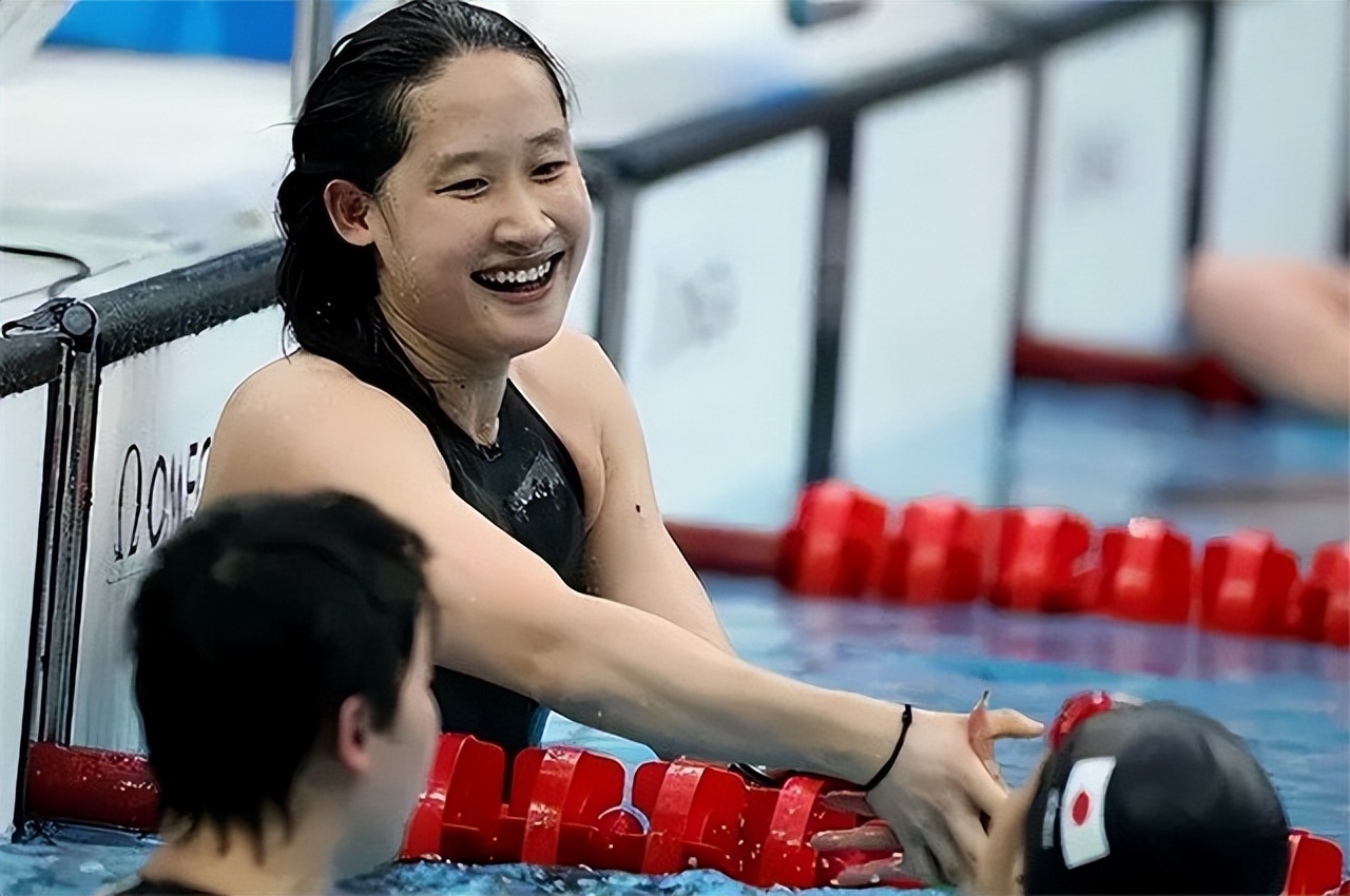 刘子歌嫁给教练的原因,中国游泳运动员刘子歌图