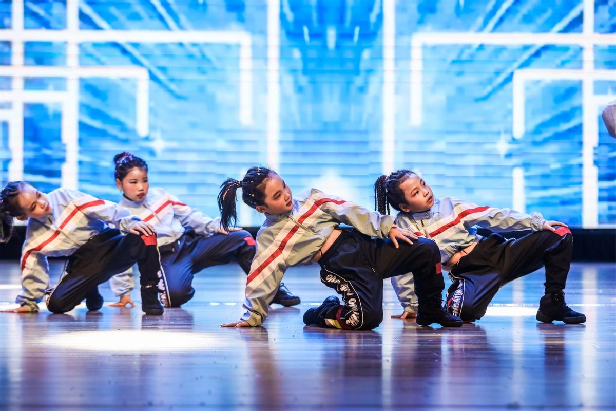 爵士舞需要注意的七个基本功,酷飒爵士舞