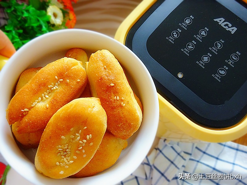 家庭版无油小油条做法,无水无油炸小油条的做法