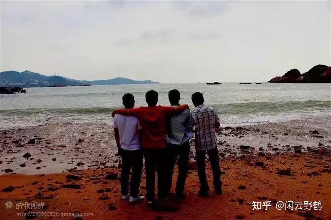 2005年入伍到现在军龄,2005年入伍2010年退伍的有退役金吗