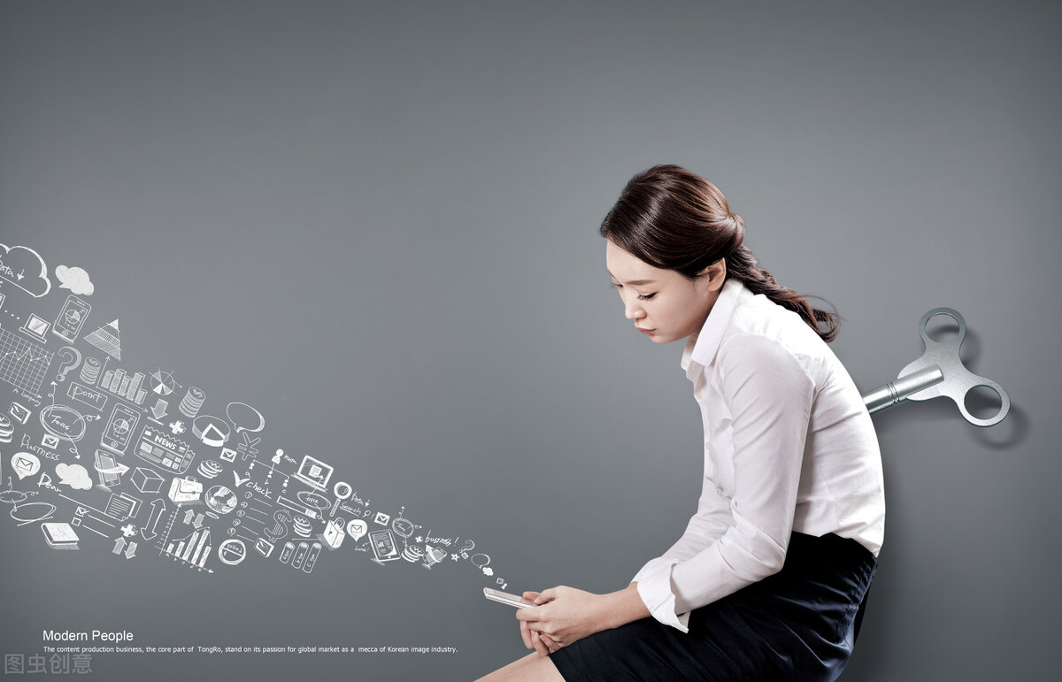 秋日收获——她以身试药，用一株小草改变了世界