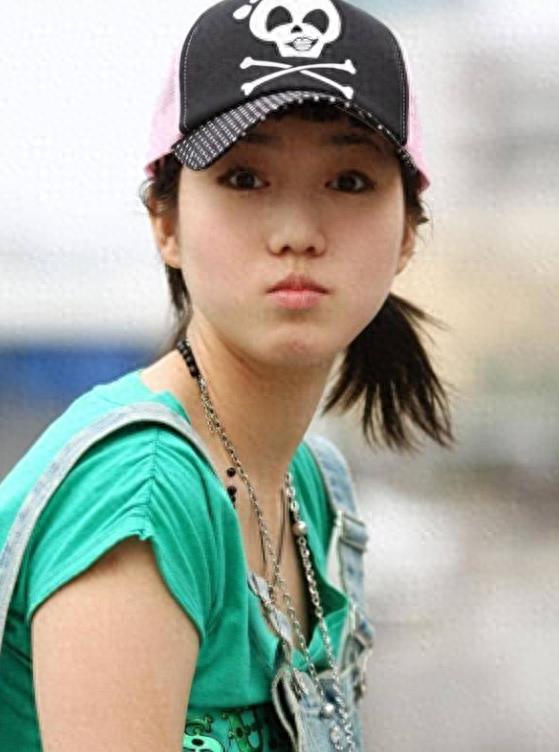 “最红裸模”*筱雨张**：22岁时拍写真火爆全网，如今将近40岁仍单身