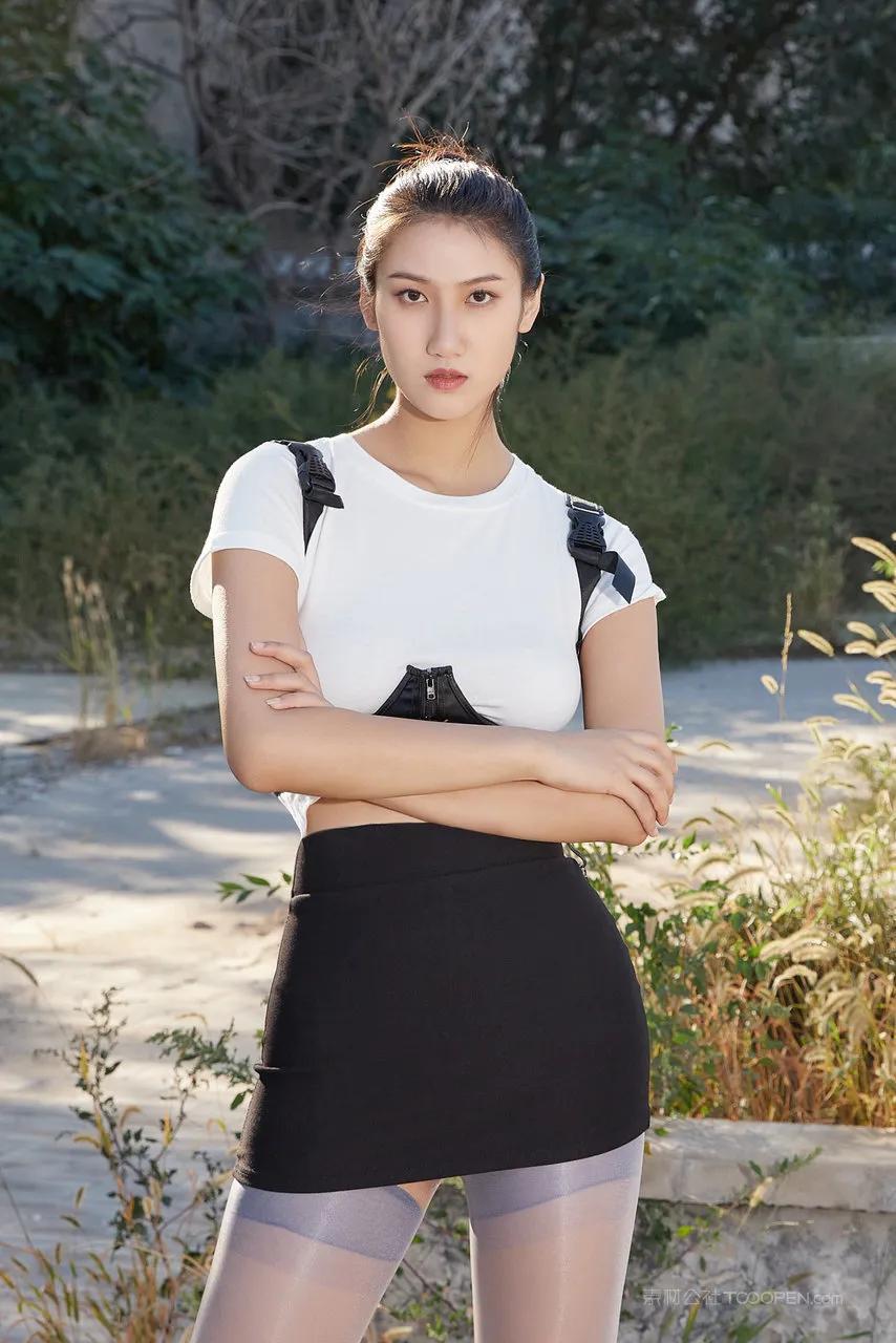 丝袜是长筒袜的一种吗,袜丝是什么意思