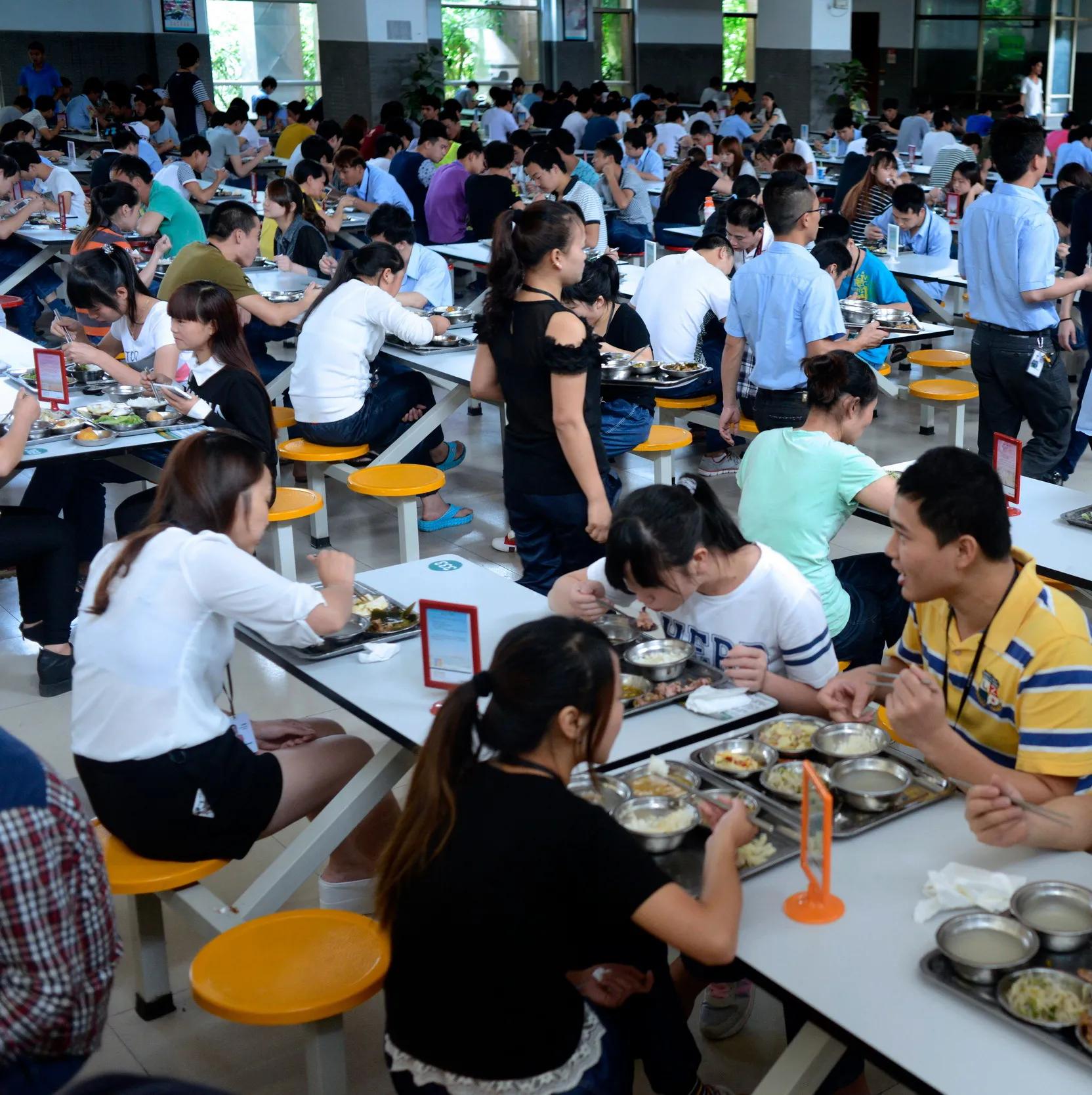 在广东进厂打工的真实生活,在广东进工厂打工一个月多少钱