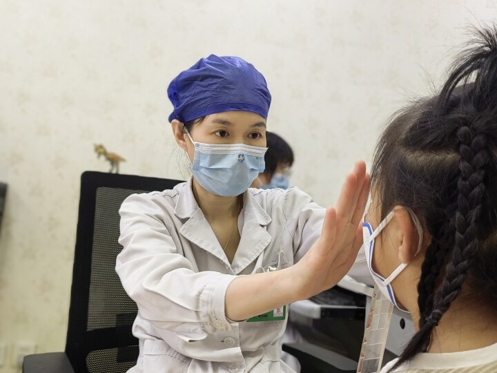 10岁孩子近视600度的危害,14岁孩子近视900度怎么办