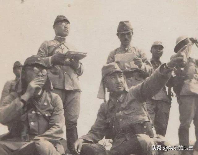 二战日本海军军服视频,二战时日本军官军服绶带