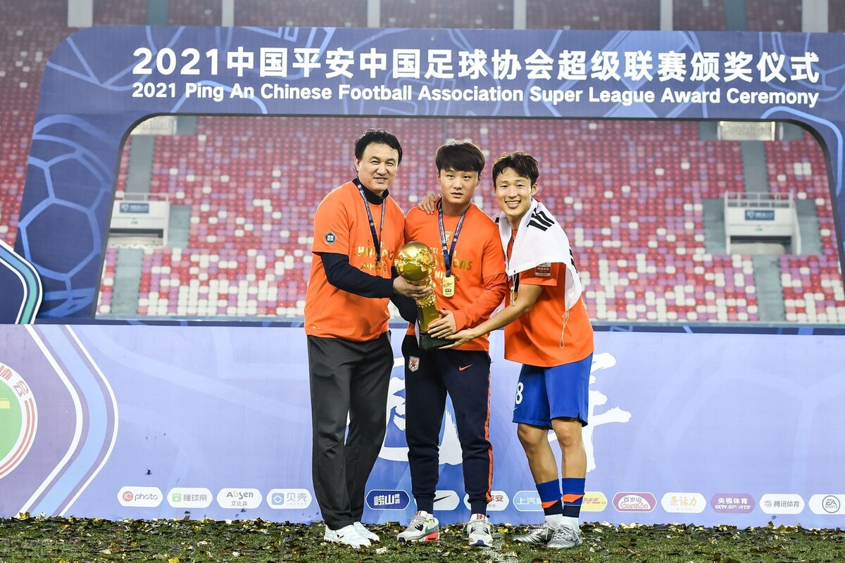 盘点足球场上的换人奇迹高洪波,高洪波尽心尽力为中国足球付出