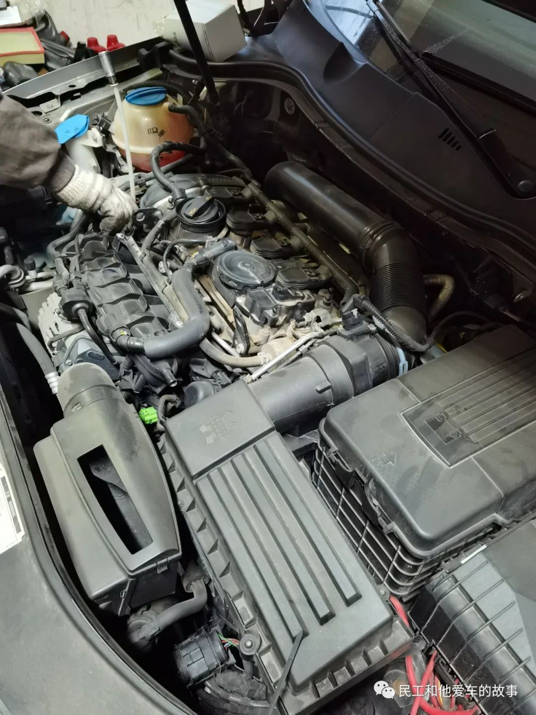 换机油是抽的干净，还是放的干净，给B7旅行体验一次抽油换油。