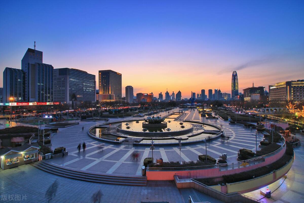 济南旅游景点排名前十旅游攻略,济南融创海洋和泉城海洋哪个好玩