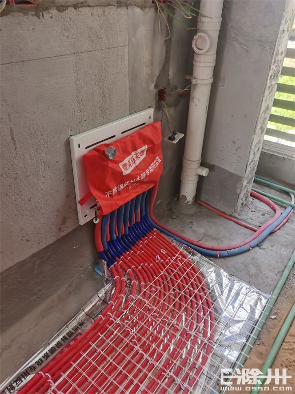 大金空调地暖一体机安装,地暖安装流程现场展示图