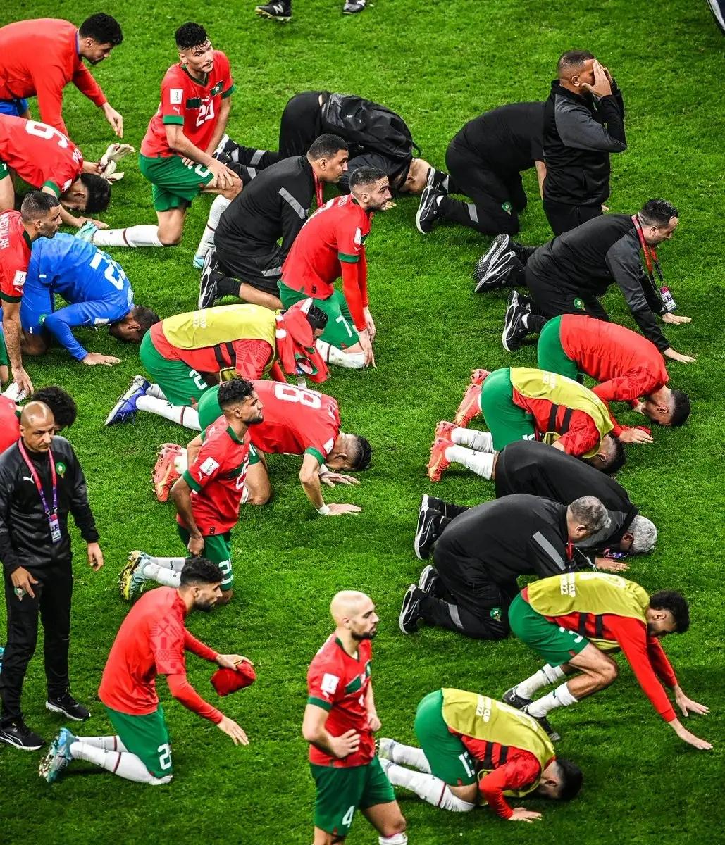 纯粹足球，悲情倒下！