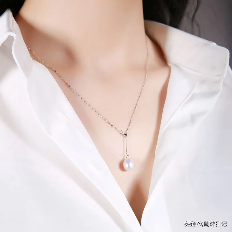 一生一条珍珠项链年轻时髦,女人一生必须要有条珍珠项链