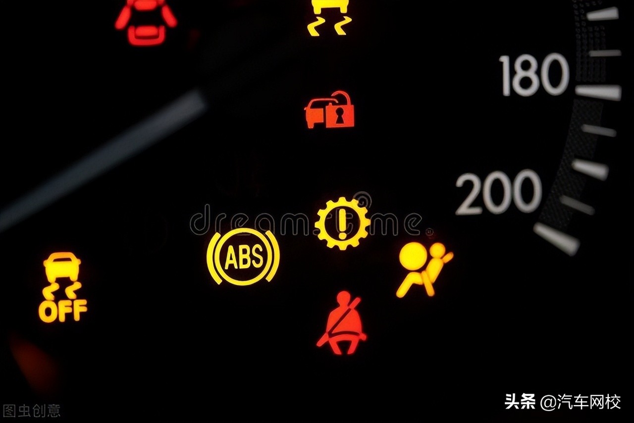 汽车年检后故障灯一直亮也不消失,年检别克abs故障灯亮怎么解除