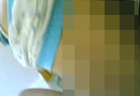 酒瓶门视频种子90后女孩再卷“奶瓶丑闻”引发视频*载下**疯狂