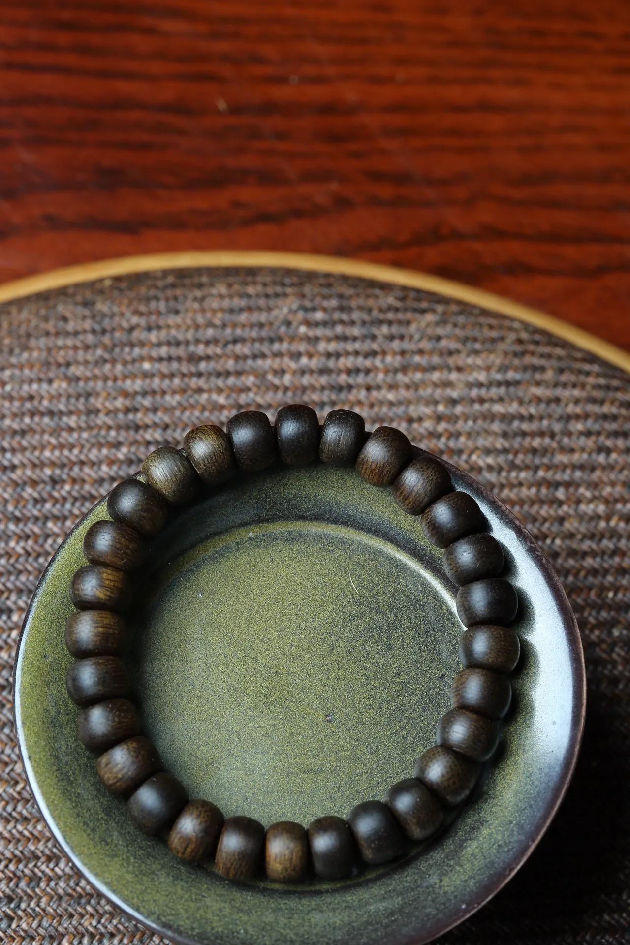 文莱沉香沉水级手串,入门级文莱沉香手串