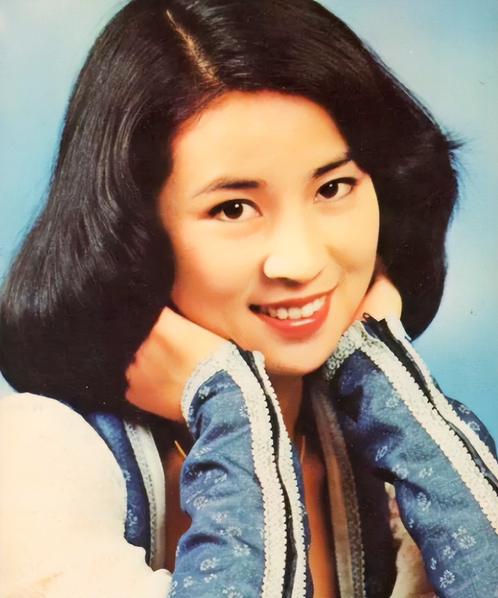 林凤娇为了成龙，到底有多能忍？