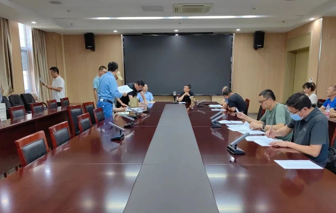 潍坊四中新生带什么,潍坊四中新生报到费用