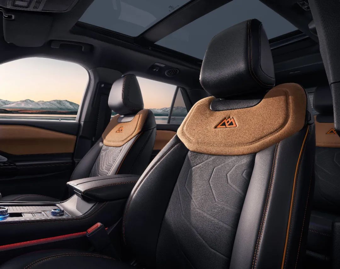 评测福特探险者昆仑巅峰版,福特探险者昆仑巅峰版越野表现