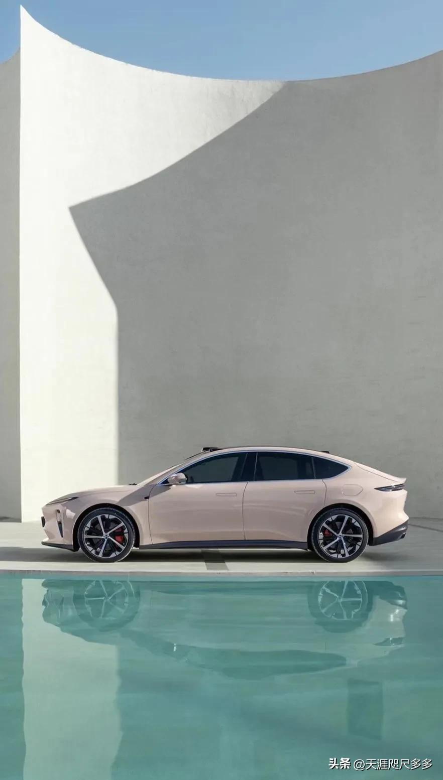 新能源汽车的发展趋势和前景,新能源汽车和光伏哪个有前景