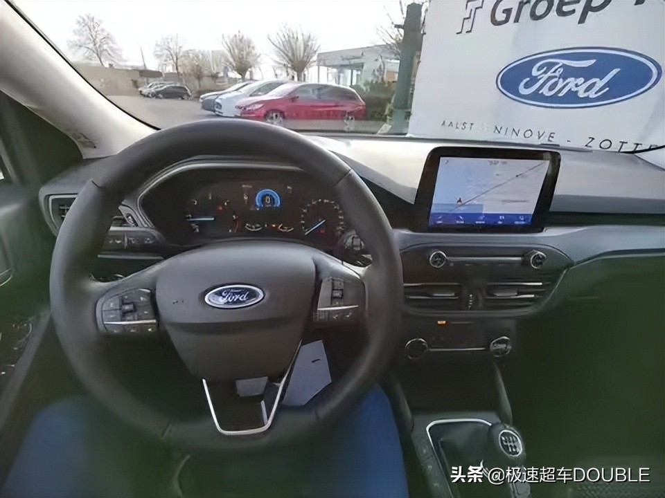 全新福克斯三厢轮毂,福克斯1.5t和思域1.5t比加速