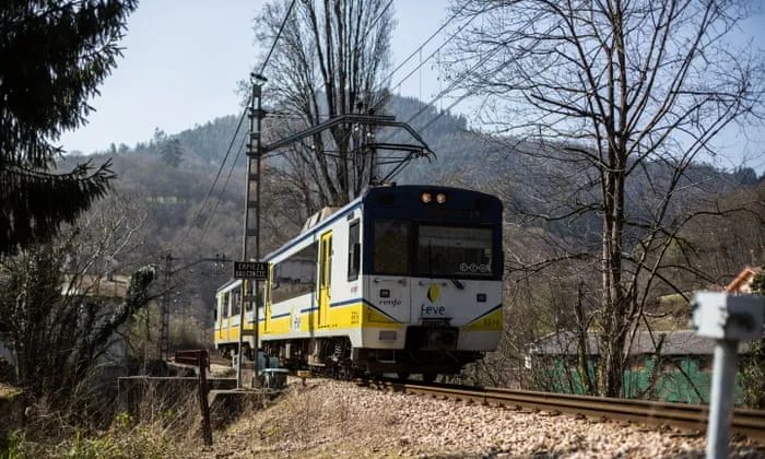 西班牙花2亿多造火车,花19亿造火车西班牙吐槽
