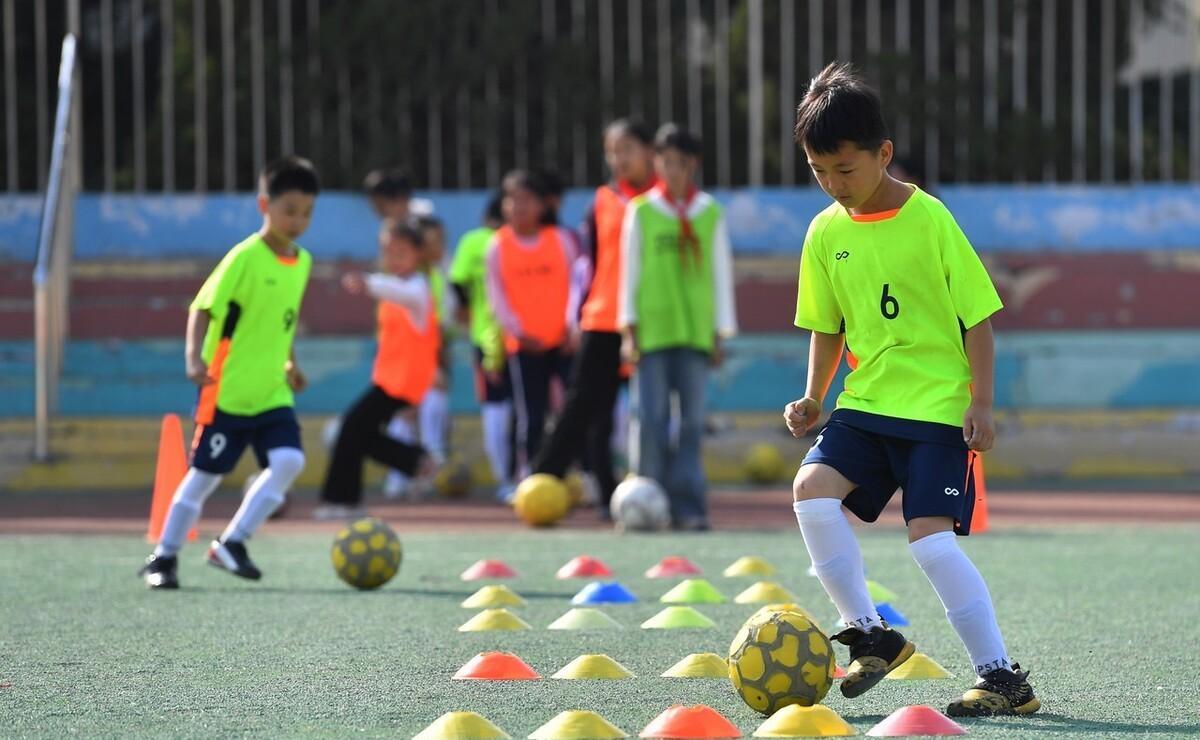董路怒怼足协完整版,董路谈足球新政