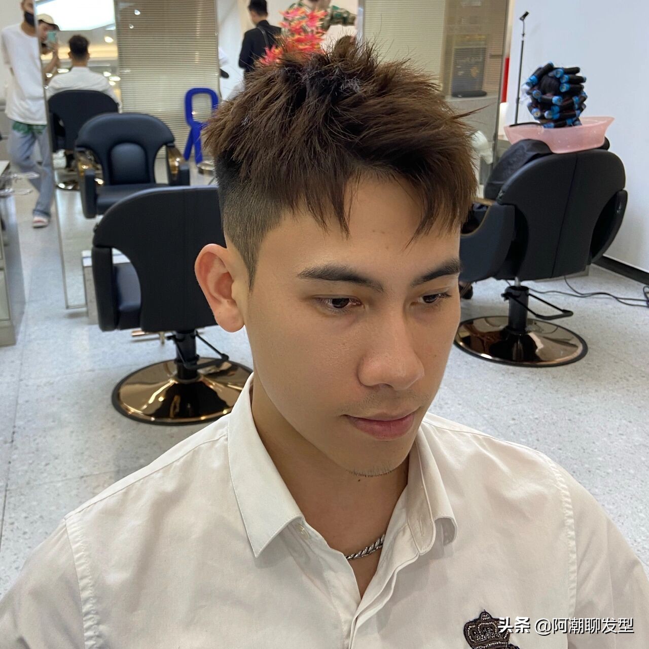 2023年最流行的男发款式,14款帅气男发清爽又时尚