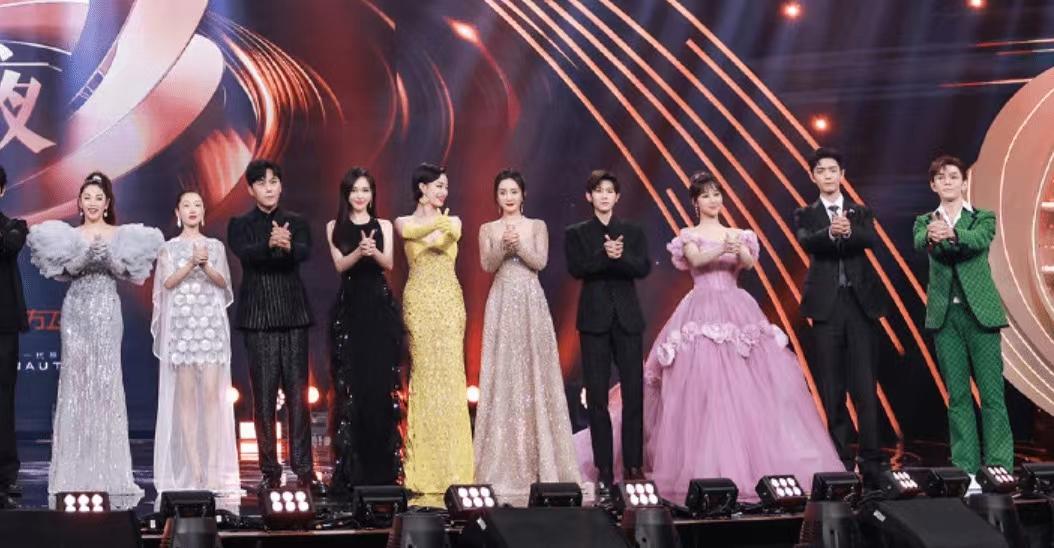 李亚鹏的直播带货还是挺接地气,李亚鹏直播带货成果