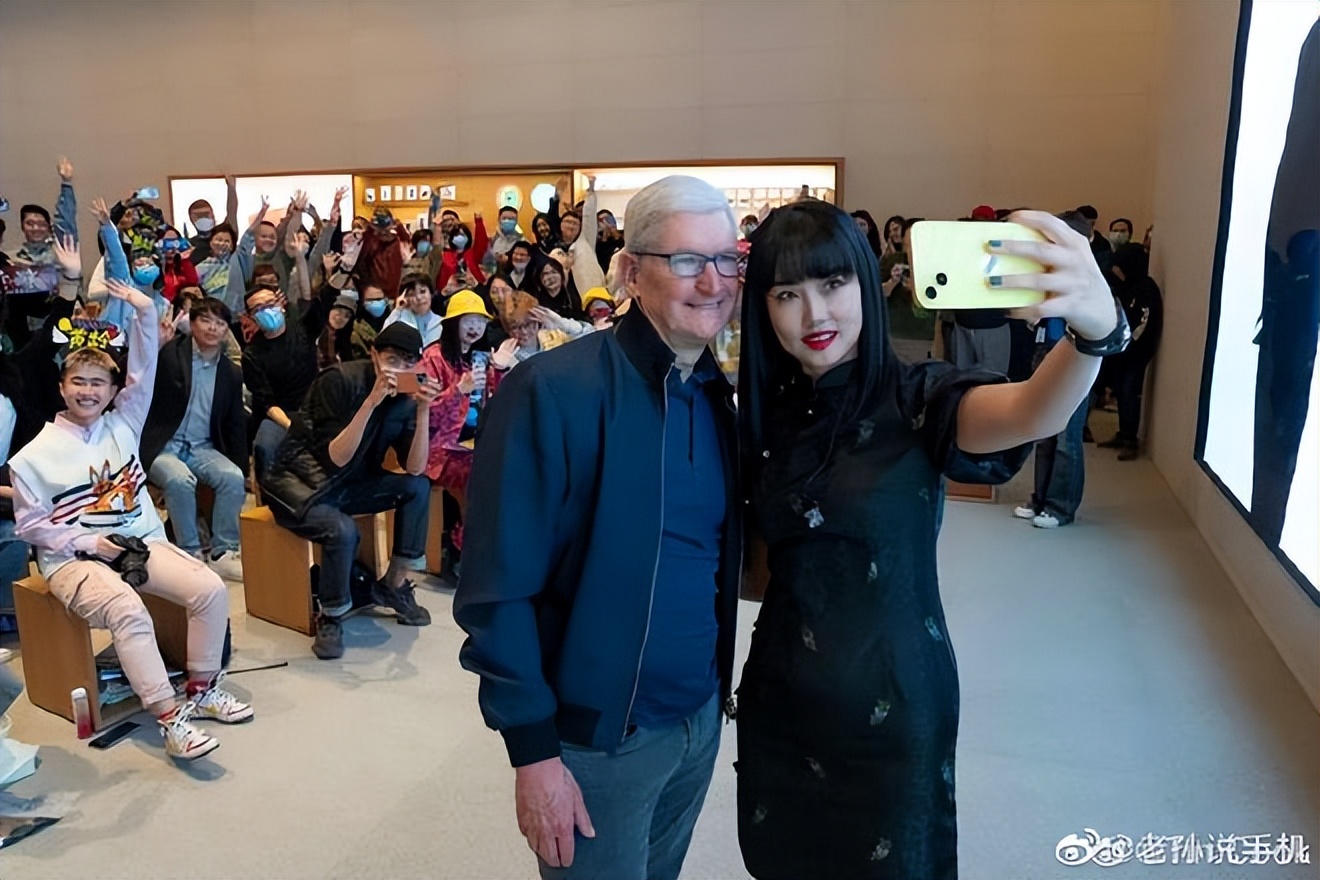 年轻人不喜欢买iPhone？专家吐槽苹果缺乏创新，网友晒数据打脸！