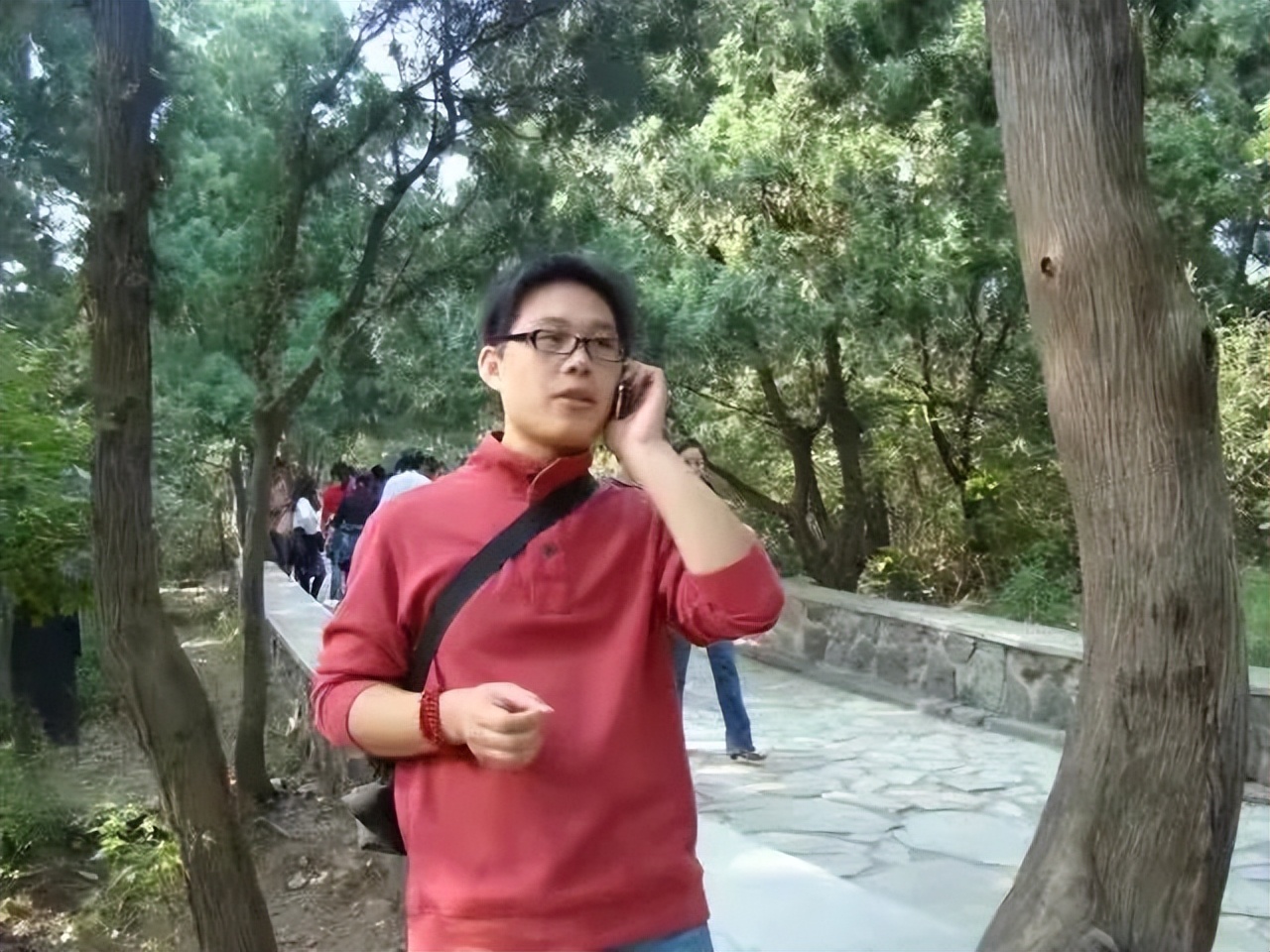 在北京干跑腿一个月多少钱,辞职之后我主动去帮几天忙