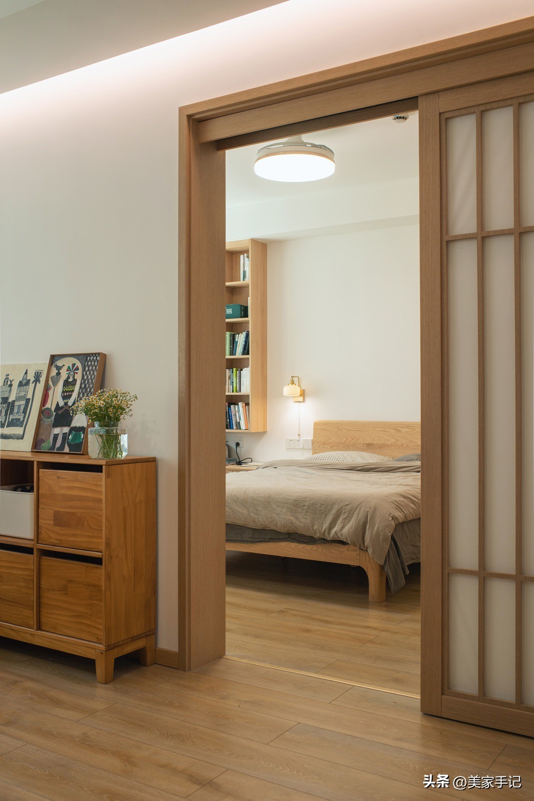 山东夫妻家中的高级场面：坚持不买沙发、茶几，入住反而实用顺心