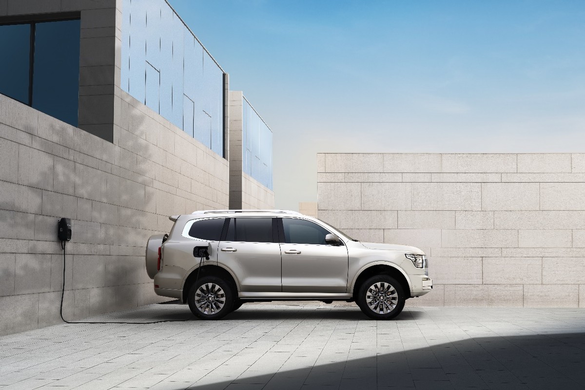 全新外观坦克500hi4-t,坦克500hi4-t对比新款霸道