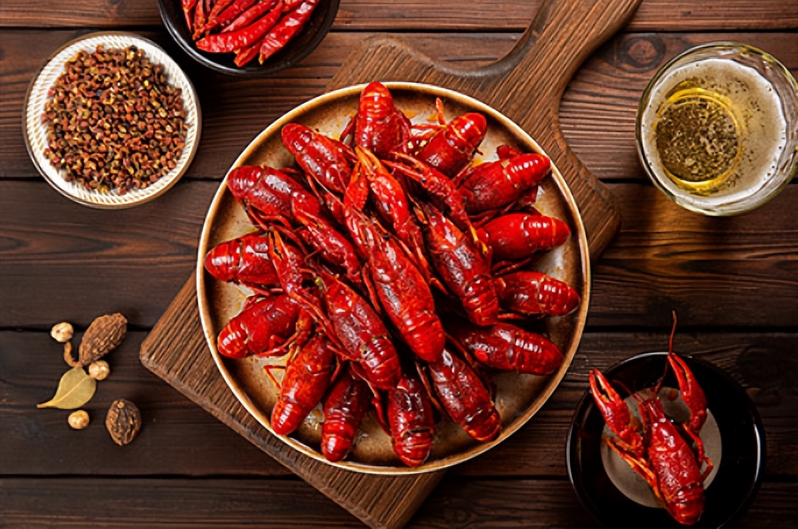 吃小龙虾手辣疼了怎么办,吃小龙虾辣的手疼