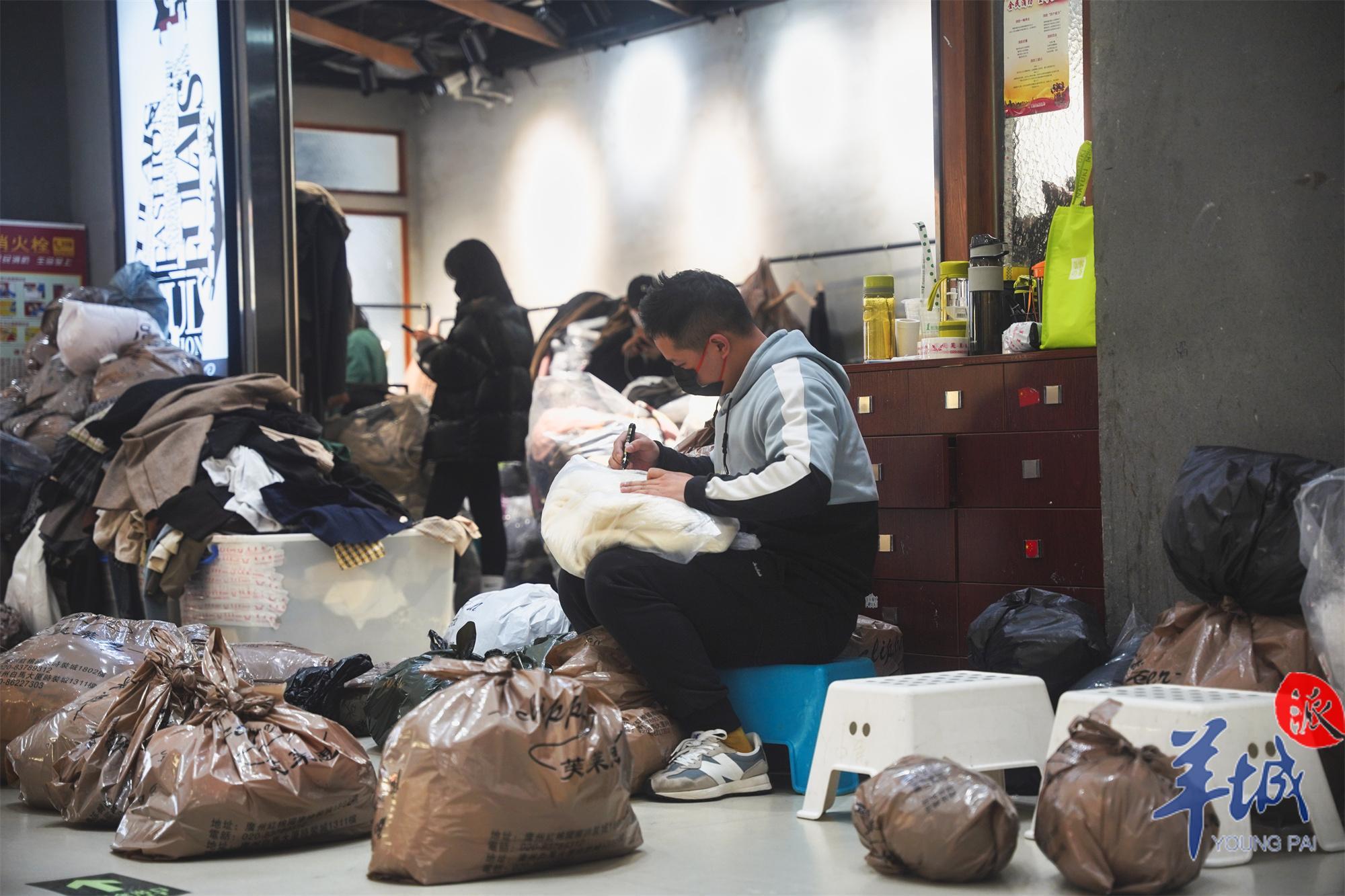 广州衣服店主,广州服装行业深耕五年