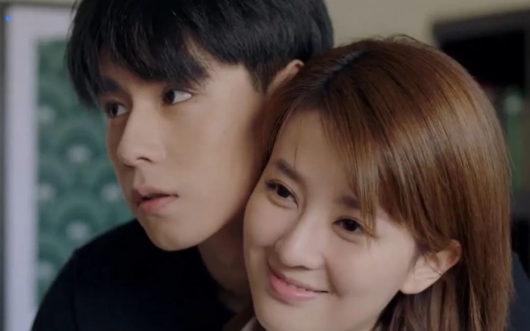 空气骑马、劈叉抱、鸟替，电视剧不敢拍的全景，真的不会笑场吗？