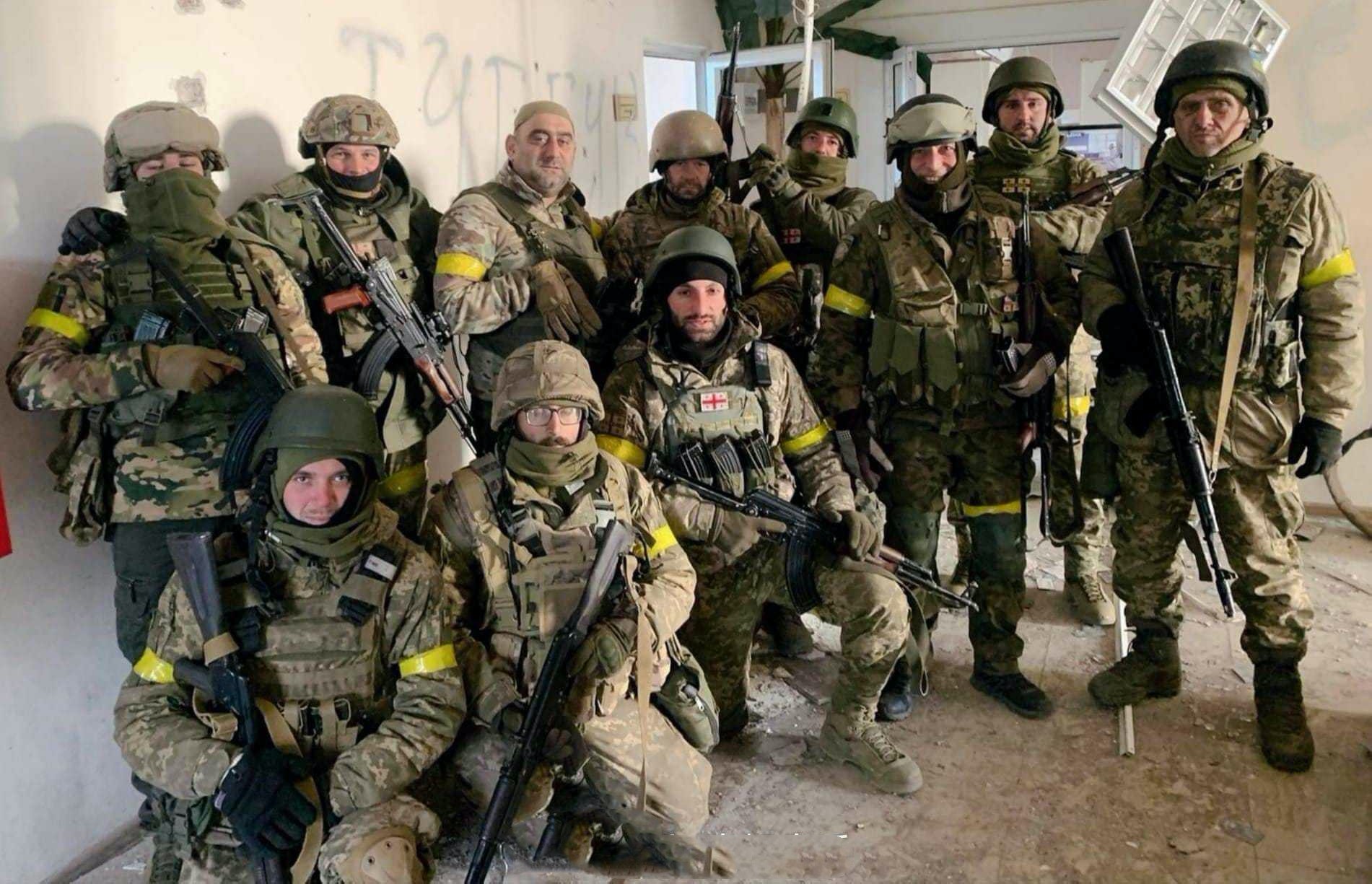 兵临城下乌军10个旅围攻顿涅茨克,俄乌战争兵战详细过程