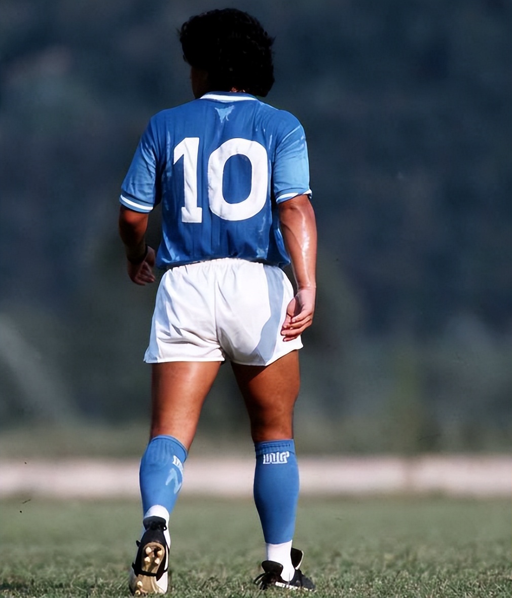 世界足坛球星排名罗纳尔多,c罗全名罗伯特巴乔