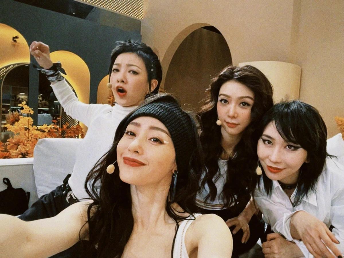 从神仙打架到CP磕满，这届《浪姐3》，我看到了“另类”的姐姐们