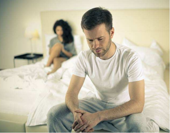 ED与年龄有关系吗？阿伐那非有效改变尴尬境地，喝酒可以服用吗？