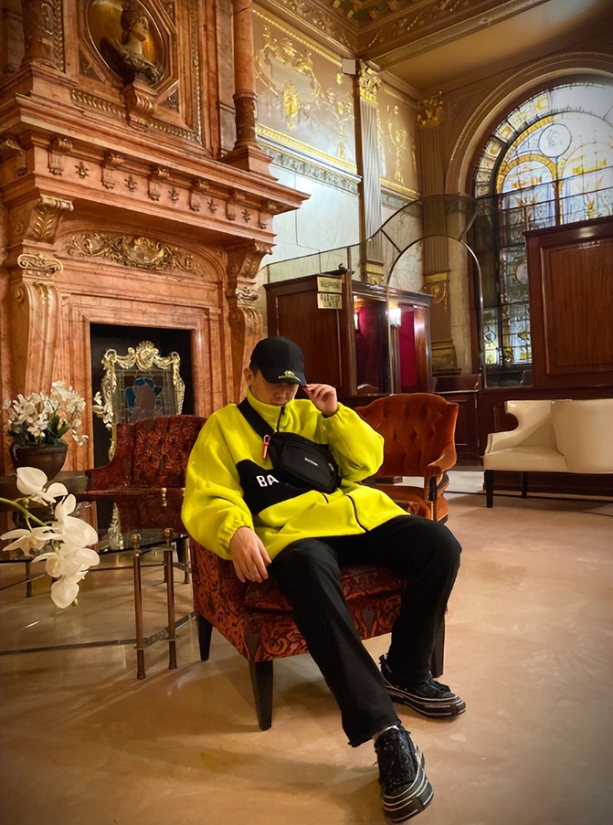 何超莲和尚九熙是不是发小,何超莲尚九熙关系