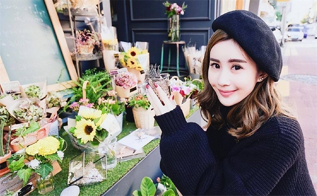 只钓富二代，一钓得600万再钓得9亿，连王思聪都服的最强捞女韦雪